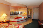 Niagara Lodge & Suites - Image 6