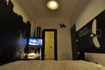 Monkey Surfing Backpackers Hostel - Image 4