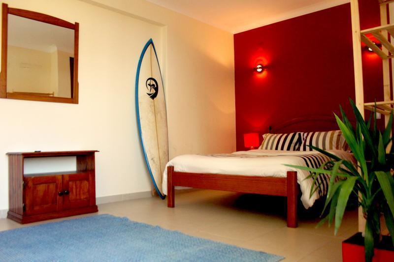 Algarve Surf Hostel  0