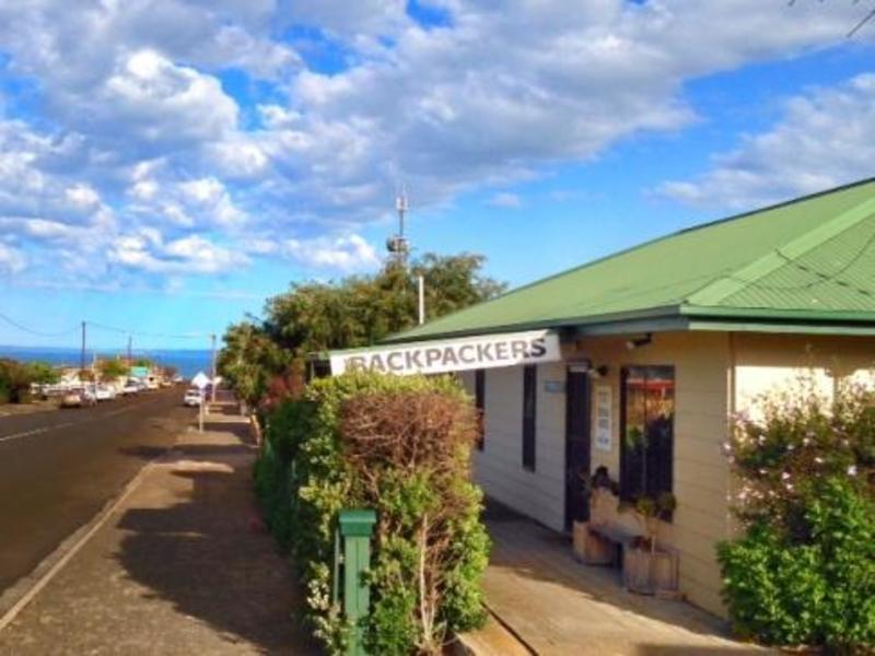 Kangaroo Island Central Hostel  0