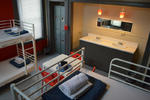 Red Lounge Hostel Niagara Falls - Image 3