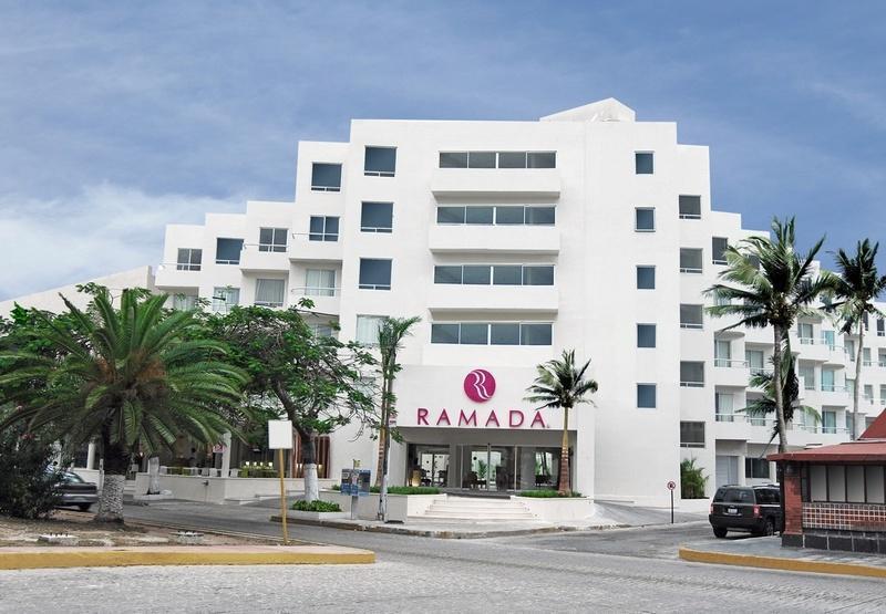Ramada Cancun City Hotel  0