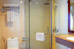 May De Ville Backpackers Hostel - Image 3