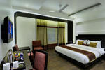 Hotel Godwin Deluxe - Image 2