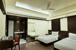 Hotel Godwin Deluxe - Image 5