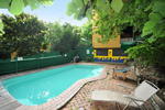 Yellow Submarine Backpackers - Image 2