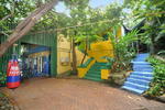 Yellow Submarine Backpackers - Image 3