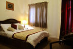 Rose Hotel - Image 8