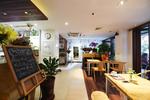 Mingtown Nanjing Road Youth Hostel - Image 4