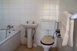 Golden Strides Guest House - Image 6