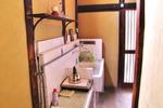Small World Guesthouse in Kyoto - Image 10