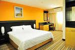Hallmark Inn Hotel - Image 1