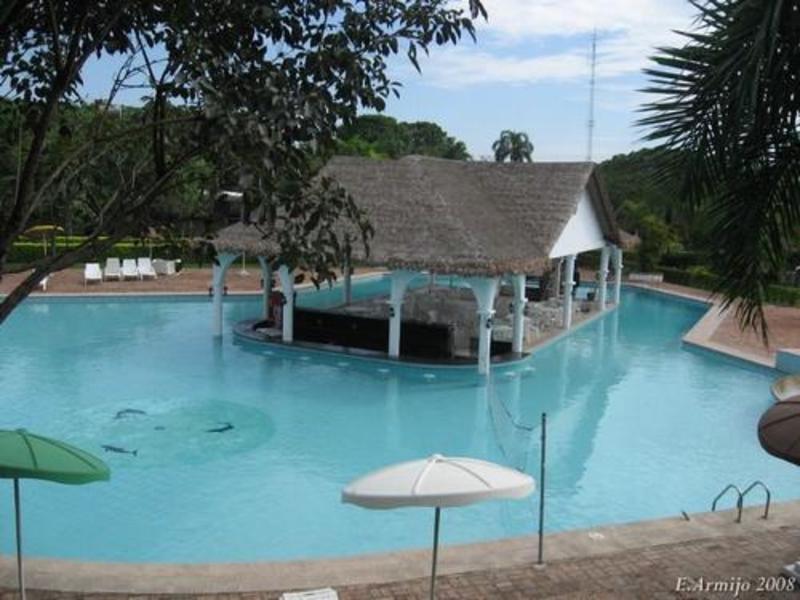 Amboro Eco Resort  3