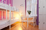 Blooms Boutique Hostel & Apartments - Image 6