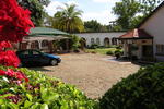 Annie's Lodge Lilongwe Area 10 - Image 6