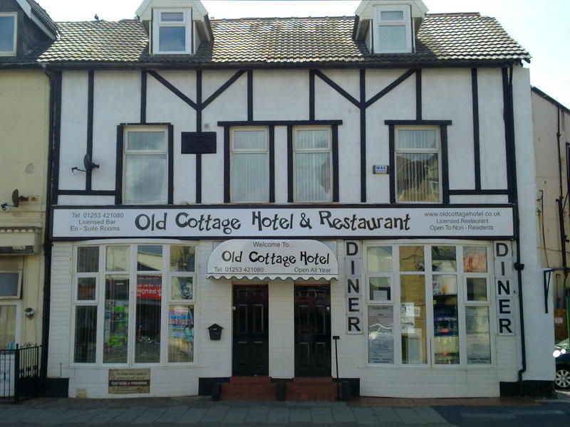 The Old Cottage & Restaurant  0