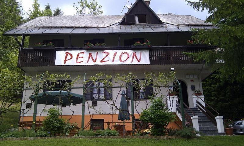 Penzion Slovenija Avto  0