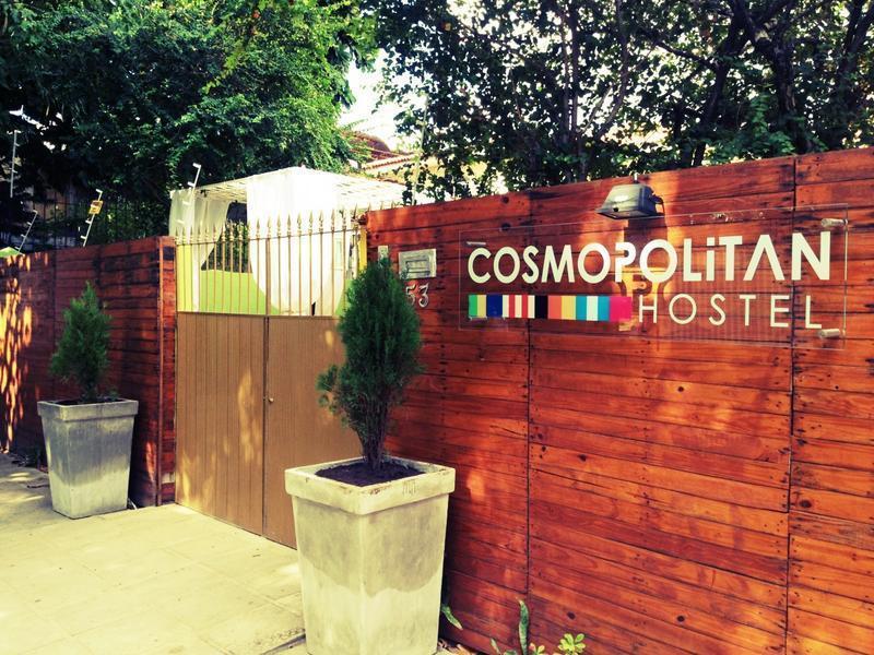 Cosmopolitan Hostel  3