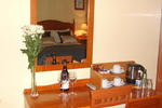 Tudor House Bar & Accommodation - Image 2