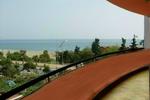 4 Seasons Hotel - Image 7