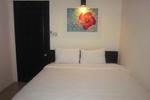 Jade Hotel - Image 3