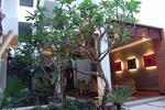 Frangipani Fine Arts Hotel - Image 1