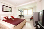 Check Inn Phromphong