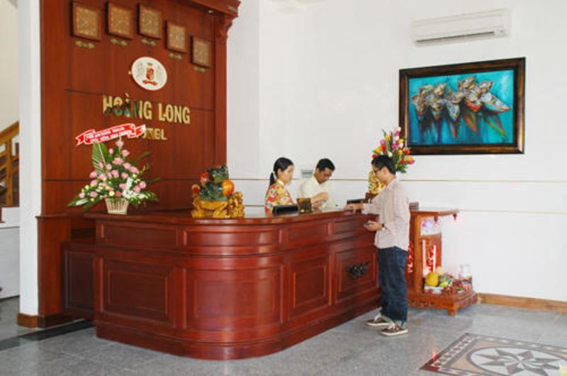 A Hoang Long hostel  1