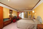 New World City Hotel - Image 4