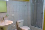 13 Lunas Hostel - Image 7