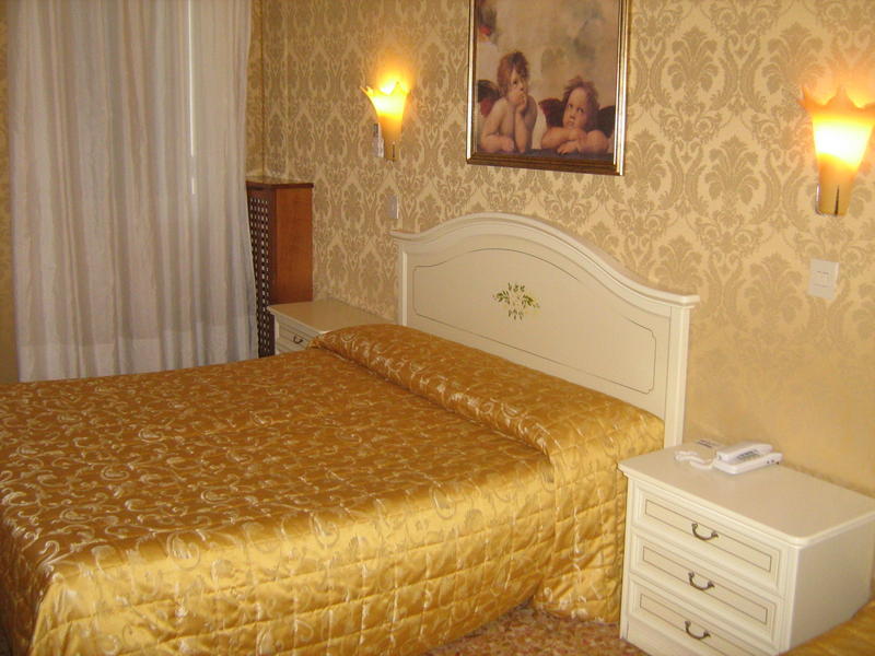 Hotel Airone