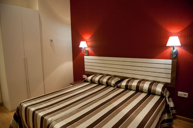 Hotell Hostal BCN 46, Barcelona Spanien