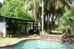 Flame Tree Lodge - Image 4