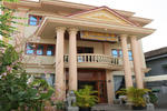 Mom's Guesthouse