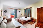 Revekka Bed & Breakfast - Image 4