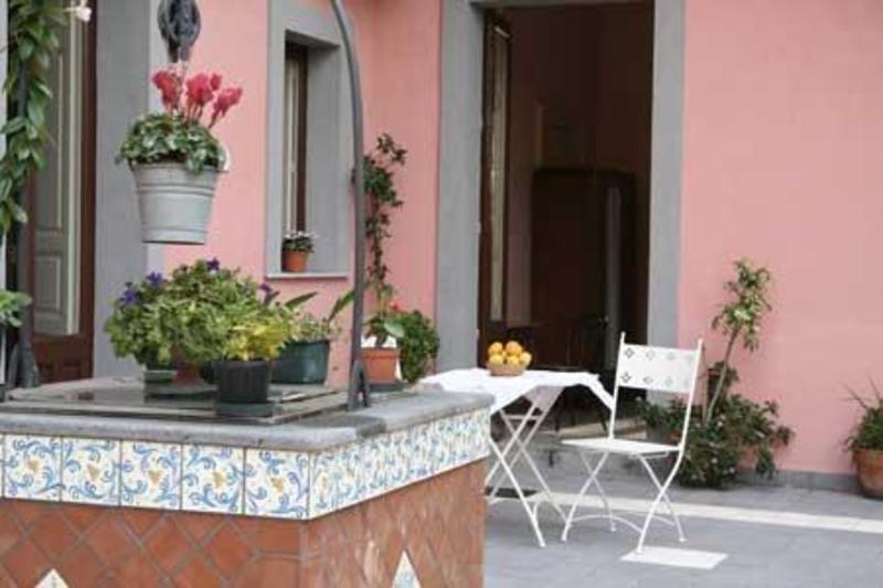 Bed and Breakfast Acireale Mare  0