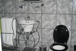 The Manor Guesthouse - Image 4