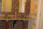 Che Salguero Youth Hostel - Image 10