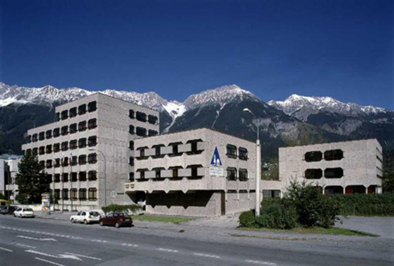 Youth Hostel Innsbruck  0