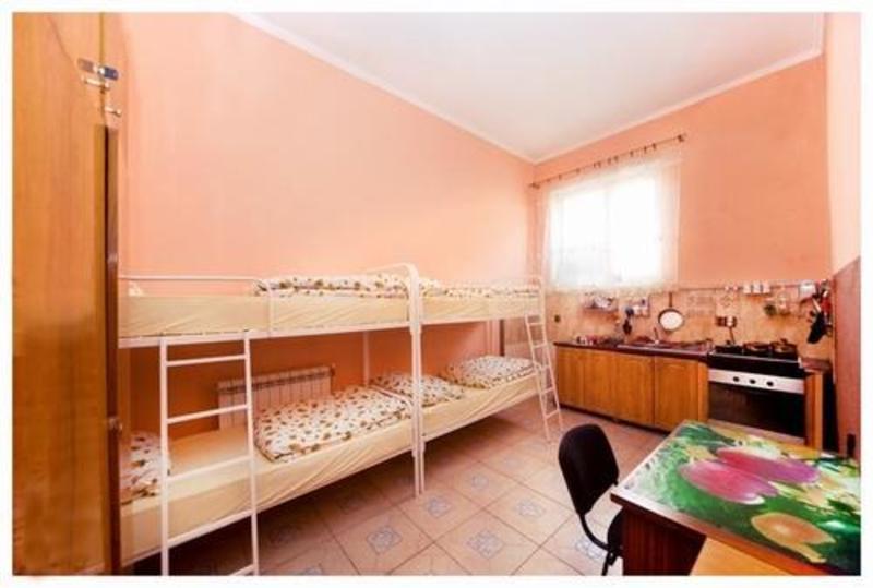 Apple Hostel Lviv  3