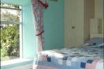 Bridgeview Farmhouse - Image 3