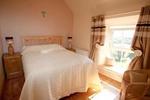 Bridgeview Farmhouse - Image 13