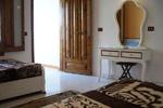 Octopus Hotel - Image 6