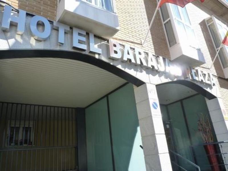 Hotel Barajas Plaza  3