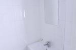 Heathrow Hostel - Image 10