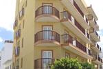 Hostal Residencia Adelino