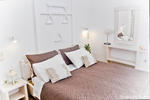 Eleanna's - Image 5