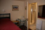 Longford Lodge Gloucester - Image 5