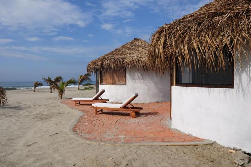 House and Bungalows for rent in front of the beach  1