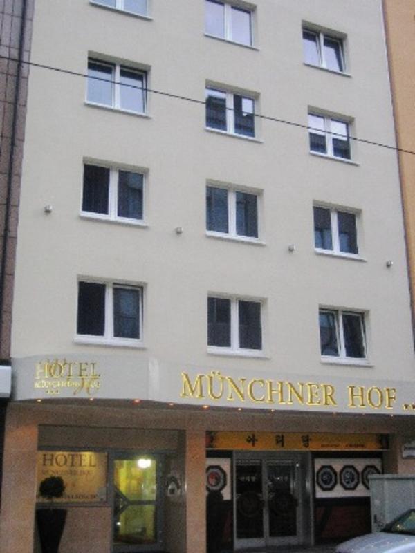 Hotel Muenchner Hof  0